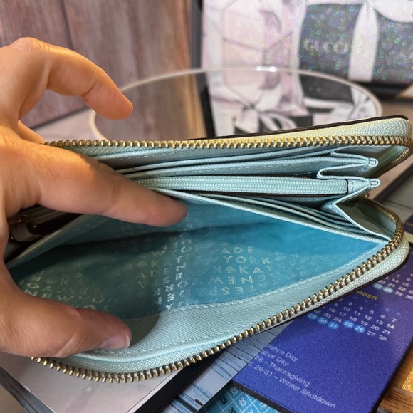 Kate Spade Leather Wallet with gold tone hardware mint green - EUC - Picture 9 of 14